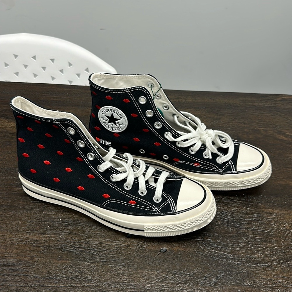 Converse High Top Lips Shoes
